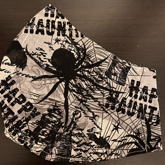 Accessories - Mask with filter pockets!